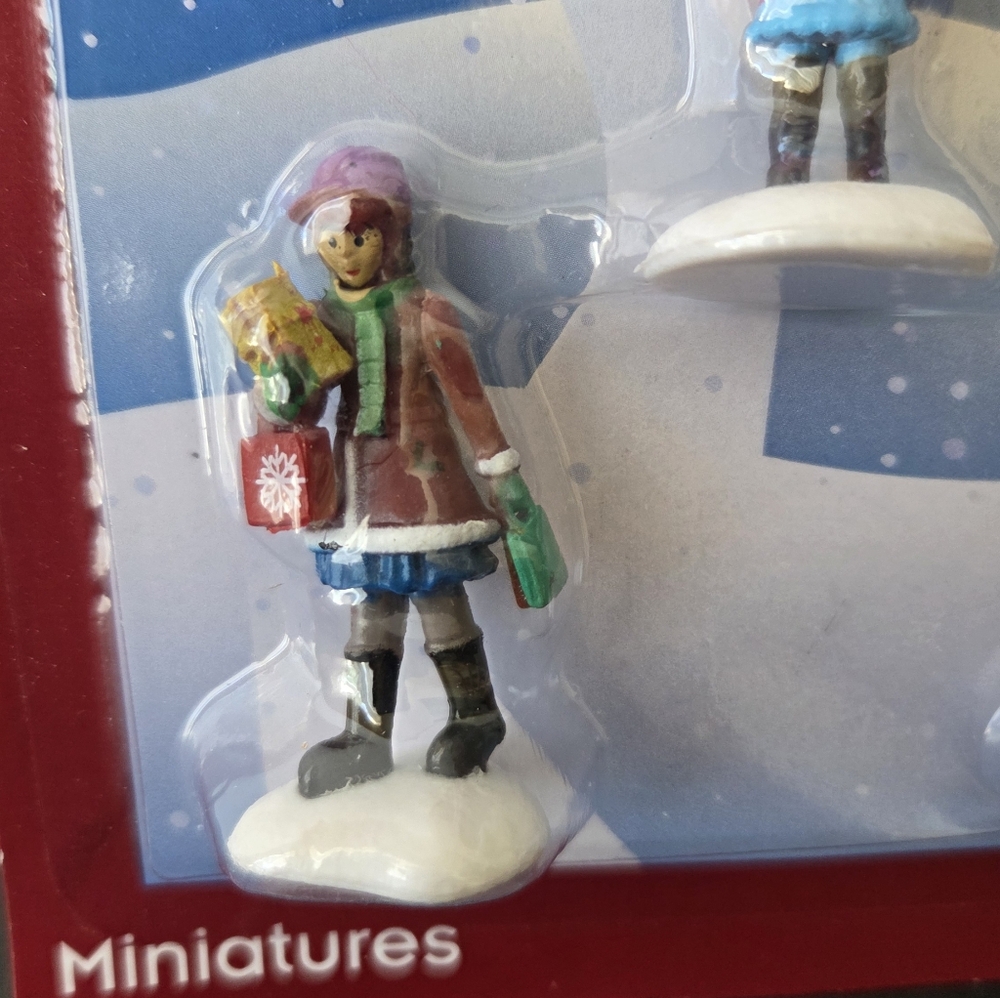 Cobblestone Corners Christmas Winter Village Figurines 3pc Set Home Decor Accent - Picture 3 of 8